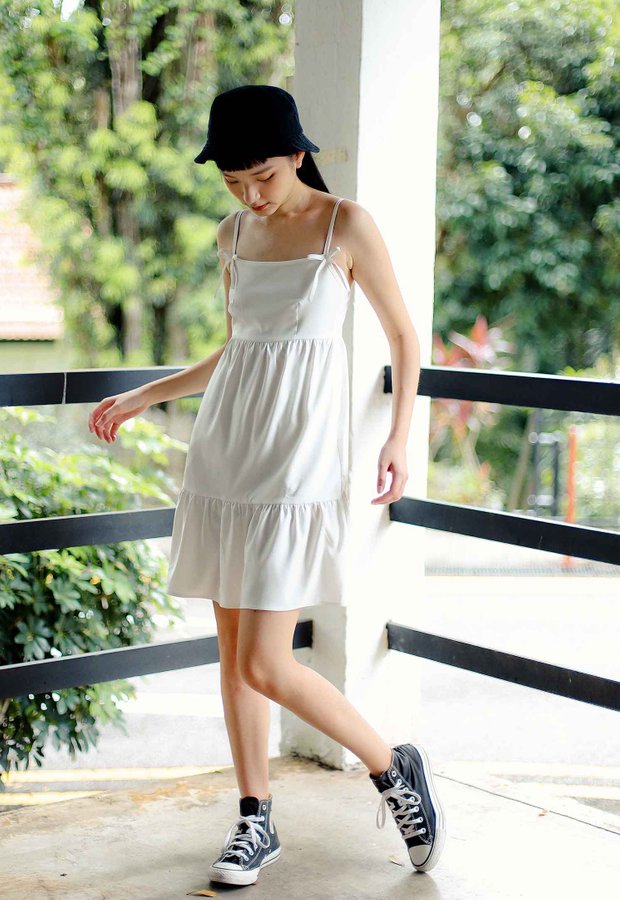 Faith Tiered Dress (White)