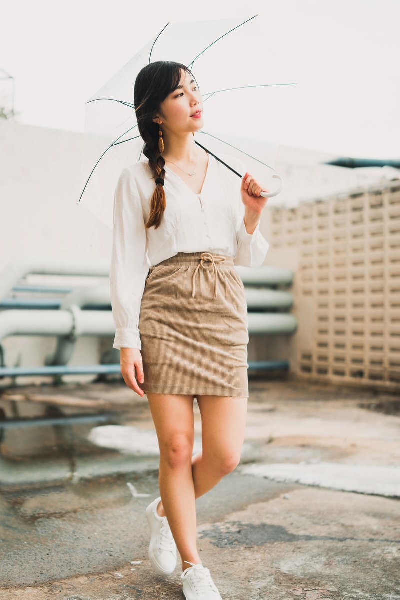 Beige corduroy hotsell skirt outfit